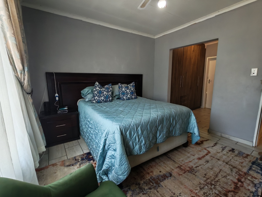 3 Bedroom Property for Sale in Waterval East North West